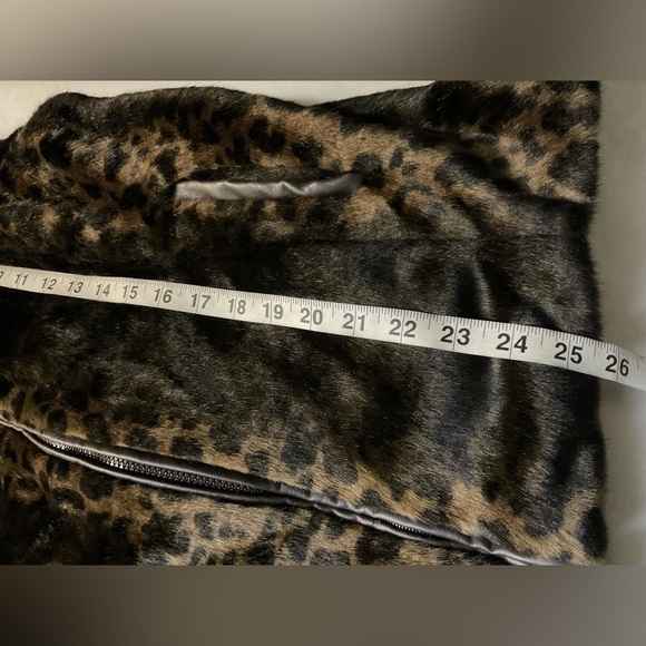 Charter Club Leopard Print Faux Fur Vest - Picture 6 of 8